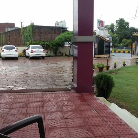 Hotel The Ideal Kushinagar Extérieur photo
