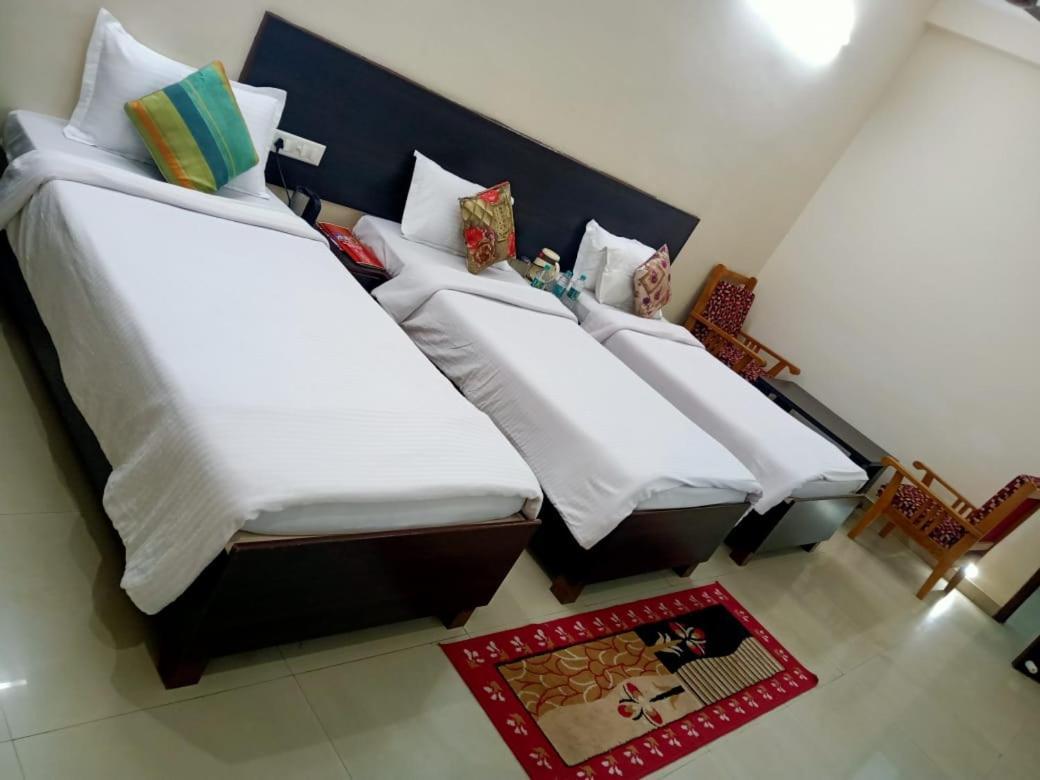 Hotel The Ideal Kushinagar Extérieur photo