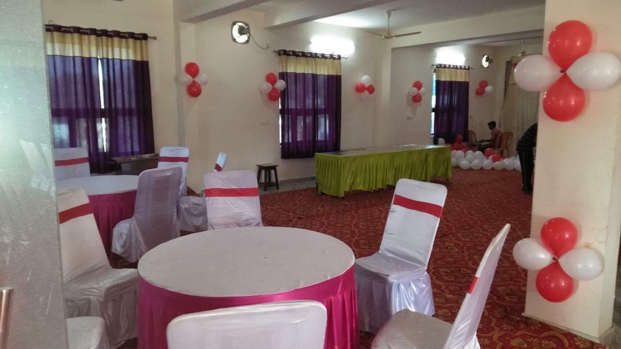 Hotel The Ideal Kushinagar Extérieur photo