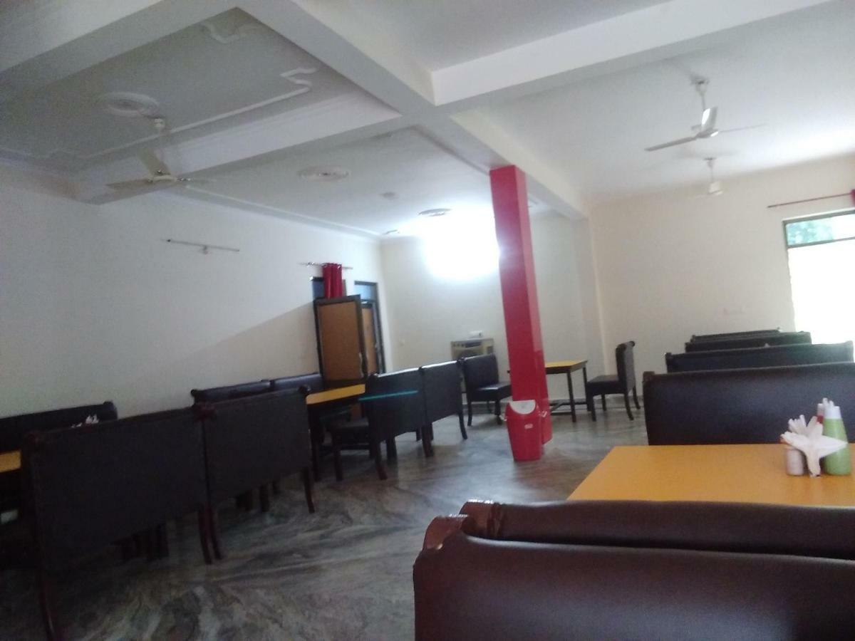 Hotel The Ideal Kushinagar Extérieur photo